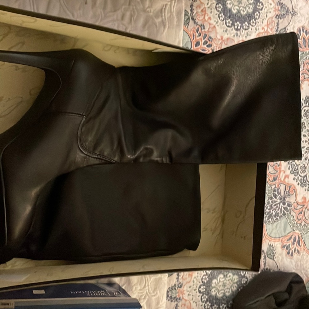 Enzo heel boots